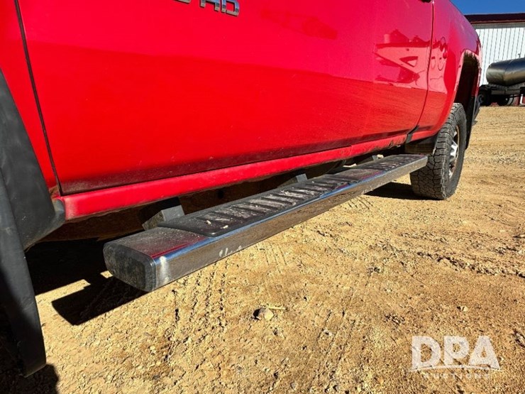 2016-chevrolet-2500-image-24