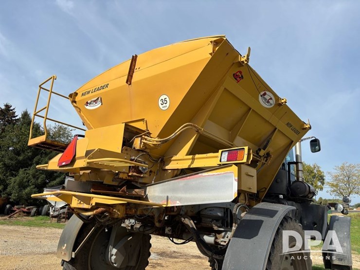 2014-ag-chem-rg1100-image-34