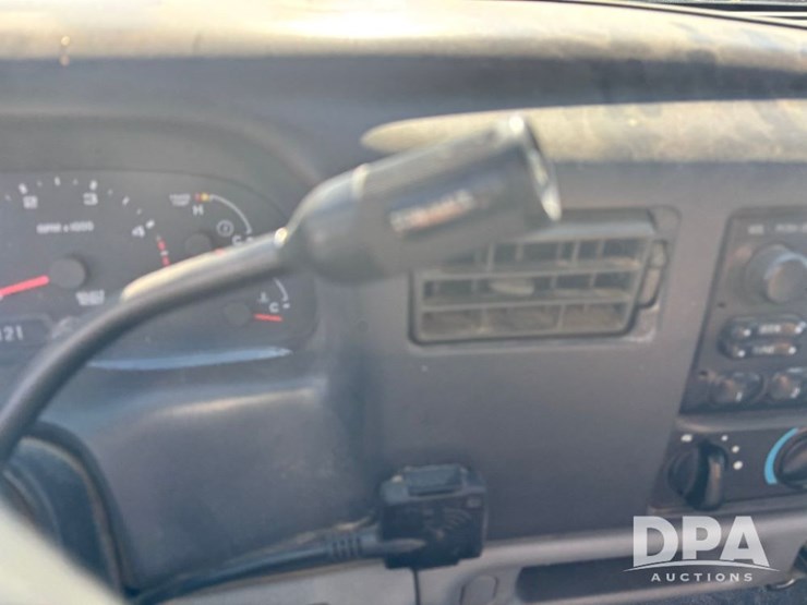 2003-ford-f450-xl-image-60