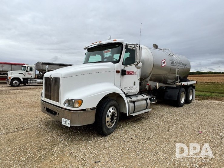 2007-ihc-9200i-liquid-nurse-truck-(gp11642,-unit-505)-image-1