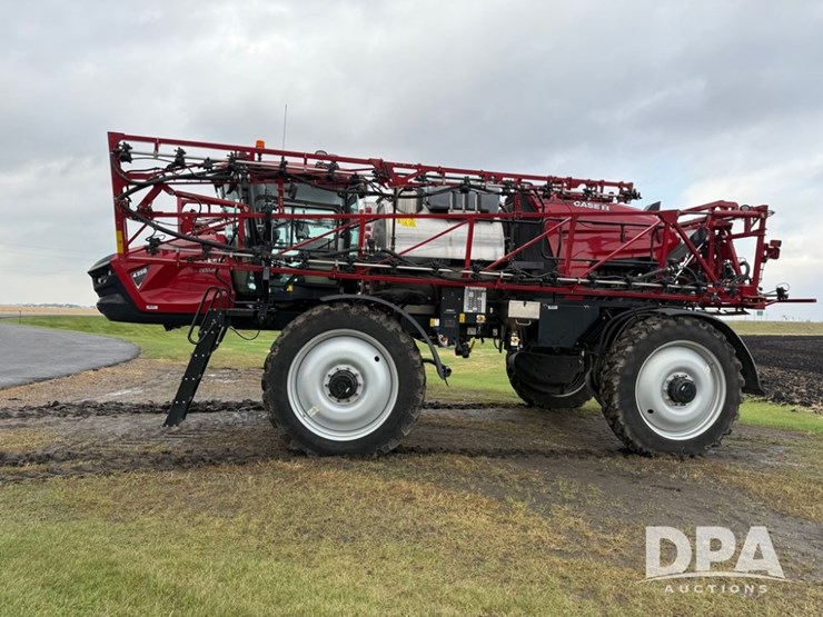 2024-case-ih-patriot-4350-image-3