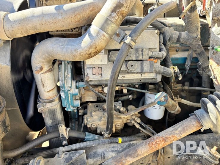 1999-ihc-4700-liquid-nurse-truck-(gp11652,-unit-126458)-image-62