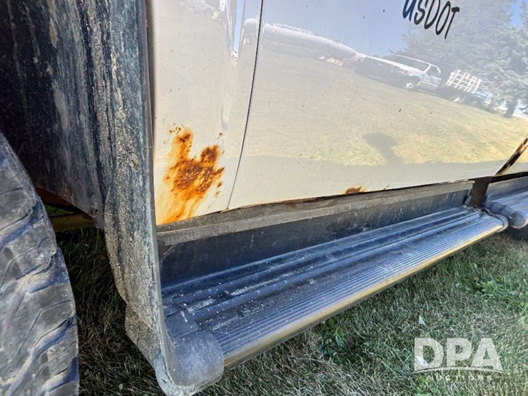 2012-chevrolet-2500hd-image-21