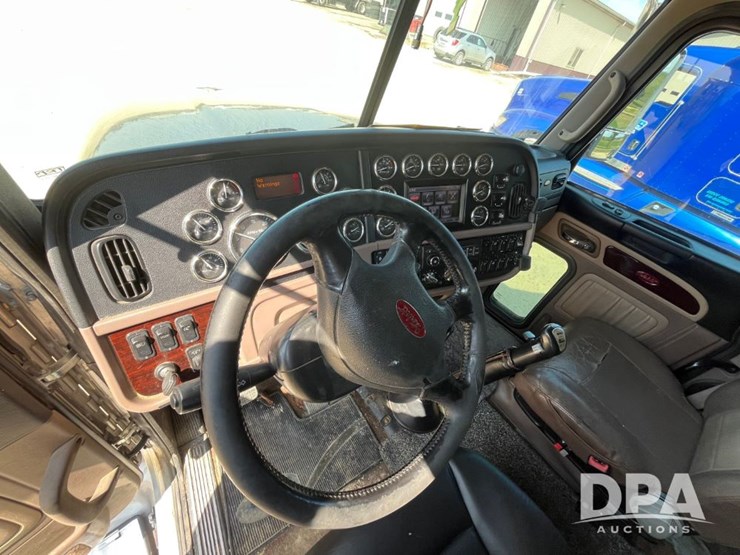 2014-peterbilt-386-image-50