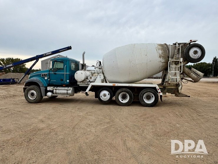 mack-granite-gu713-image-19