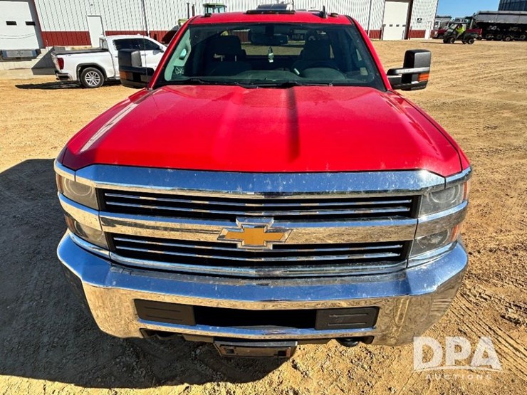 2016-chevrolet-2500-image-3