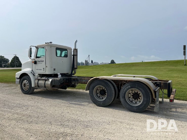 2001-ihc-9100-truck-(jn2647,-unit-32347)-image-13