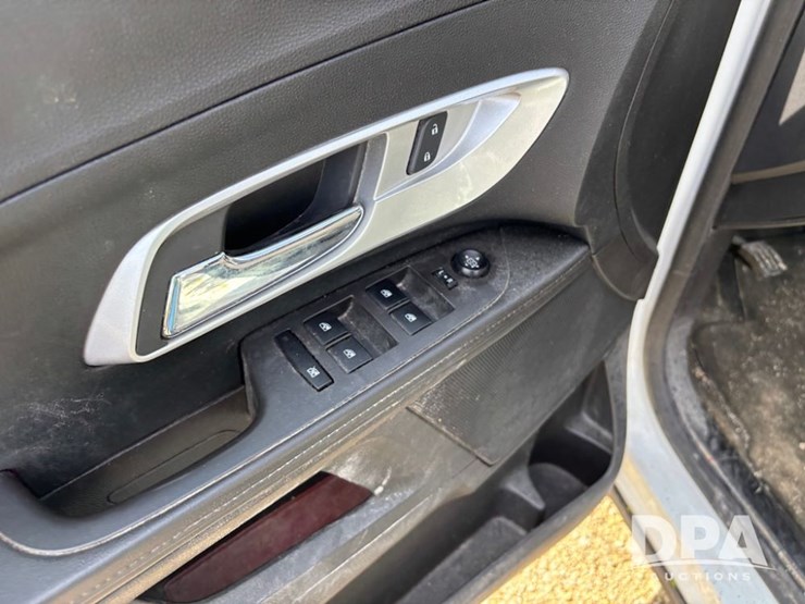 2015-chevy-equinox-(dr12336-unit-0999)-image-39