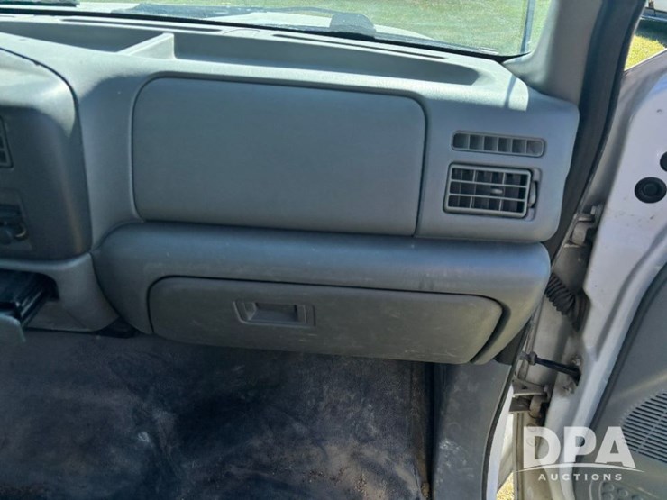 2003-ford-f450-xl-image-53