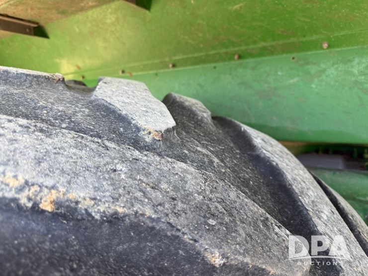 2021-john-deere-f4365-image-57