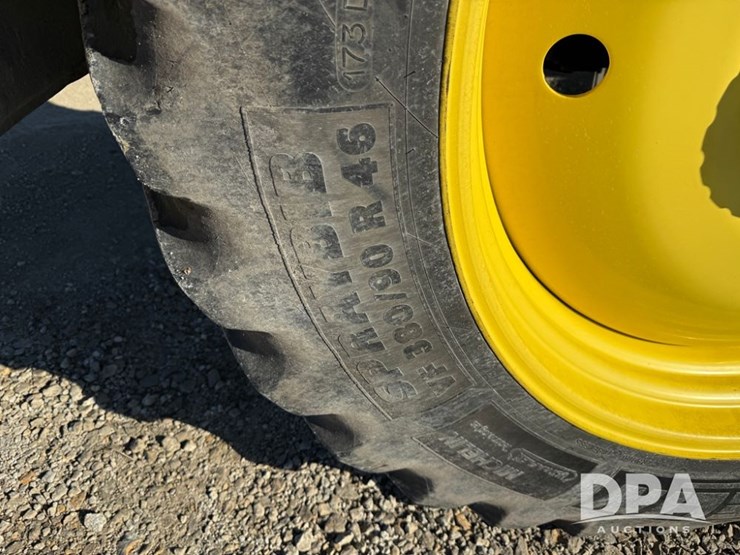 2021-john-deere-r4044-image-47