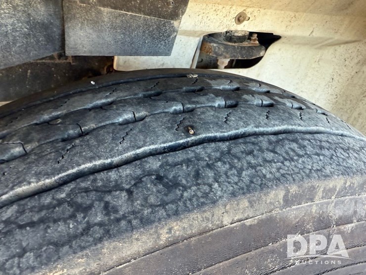 2002-international-9100i-cab/chassis-(np6156,-unit-286)-image-33