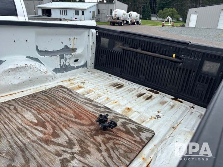 2012-ford-f150-image-17