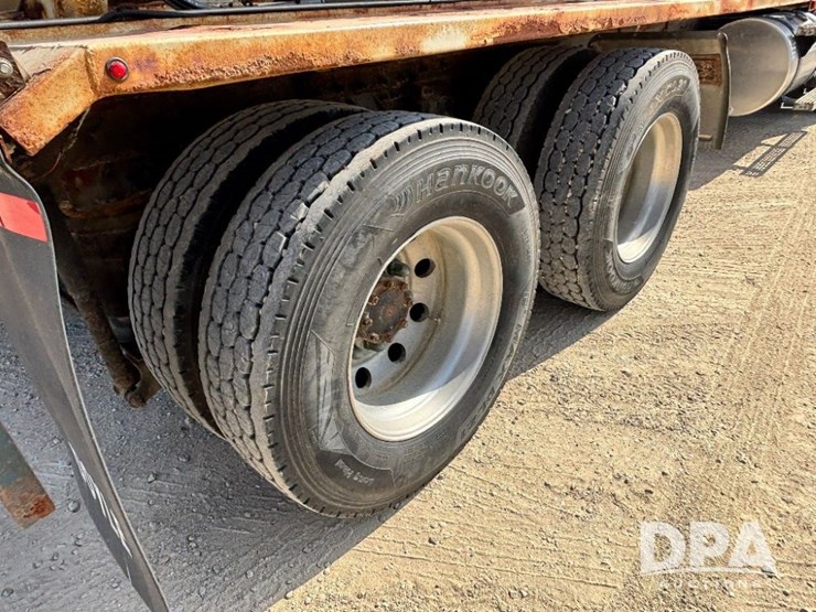 2000-mack-ch613-image-8