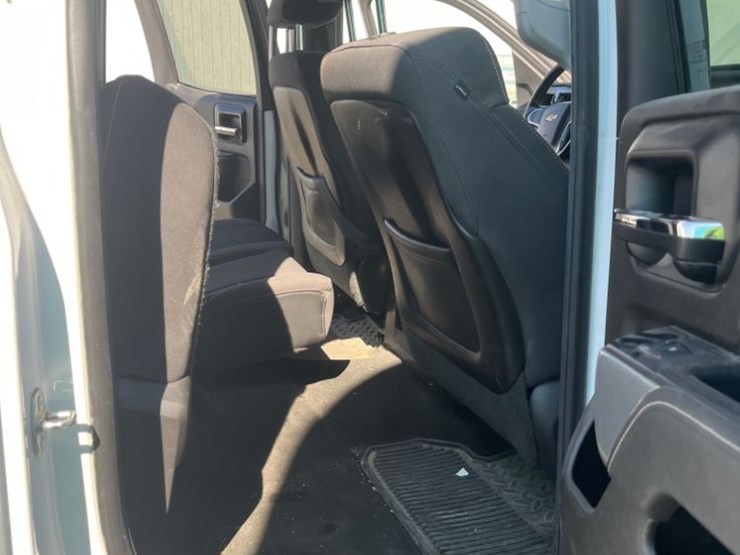 2014-chevrolet-silverado-image-61