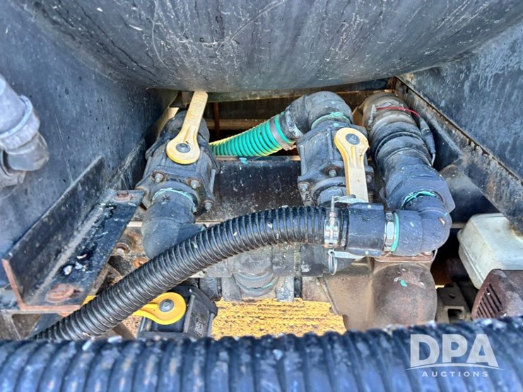 1987-freightliner-dry-tender-truck-(gp11695,-unit-401)-image-48