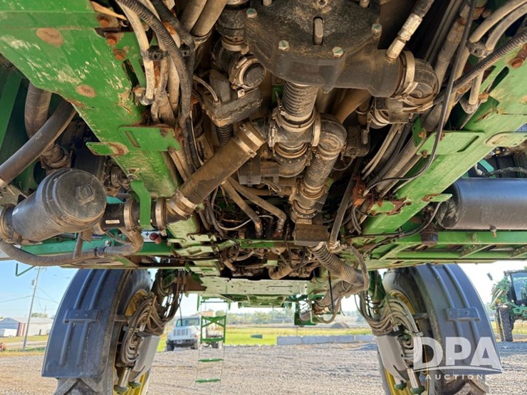 2021-john-deere-r4044-image-58