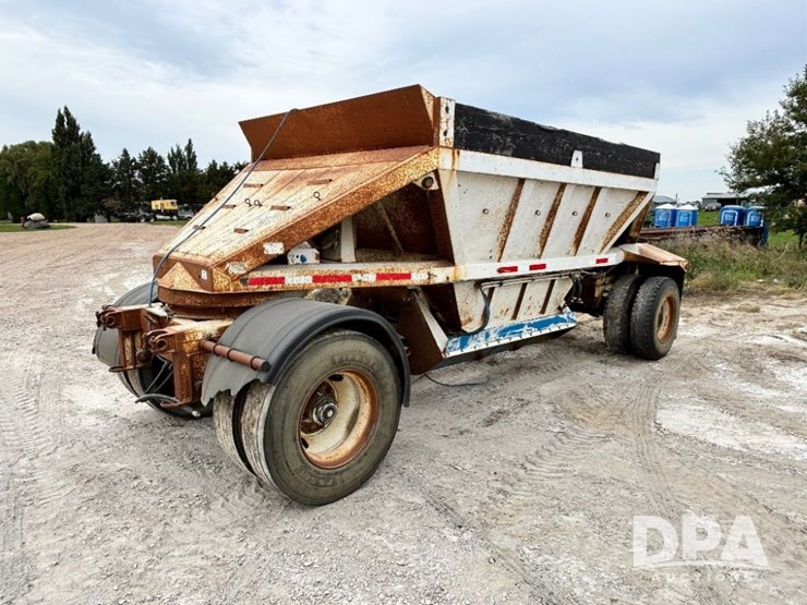 1981-fruehauf-trailer-image-3