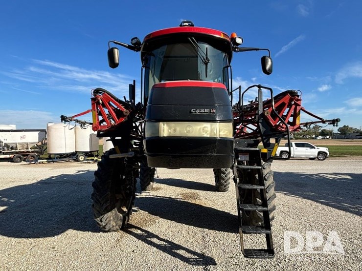 2015-case-ih-patriot-4440-image-3