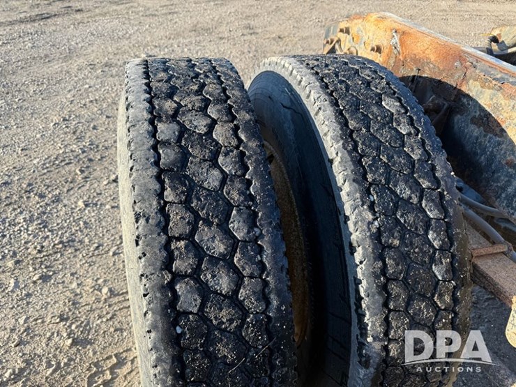 2002-international-durastar-4400-image-41