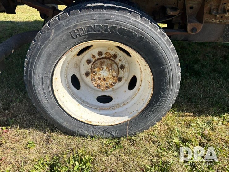 2003-ford-f450-xl-image-39