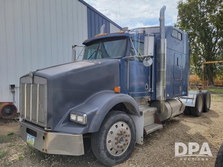 1999-kenworth-t800-image-1