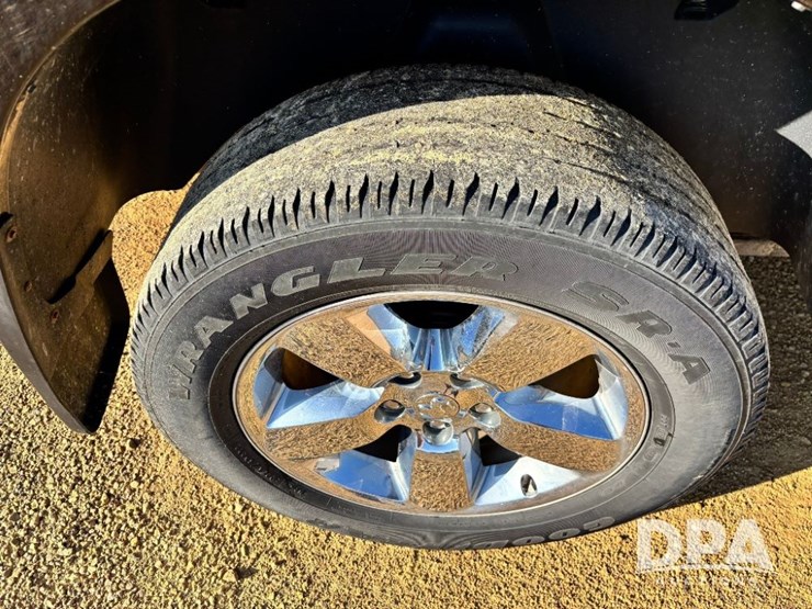 2019-dodge-ram-1500-image-36