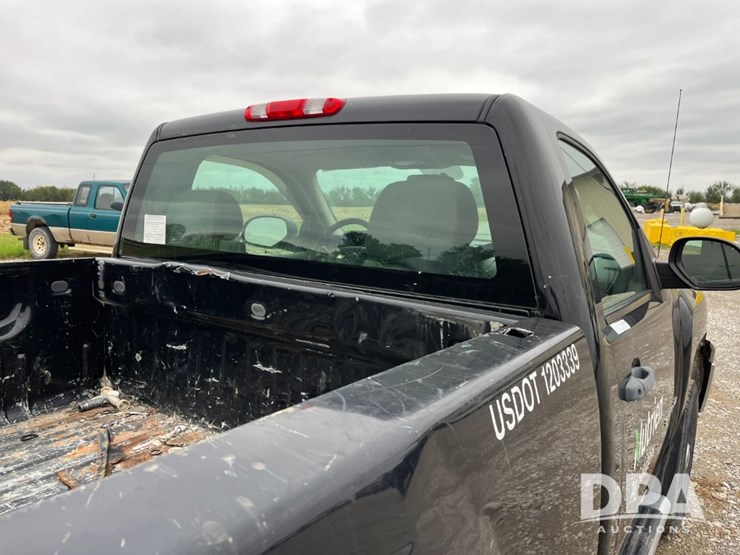 2011-chevrolet-2500hd-image-30