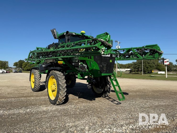 2022-john-deere-412r-image-46