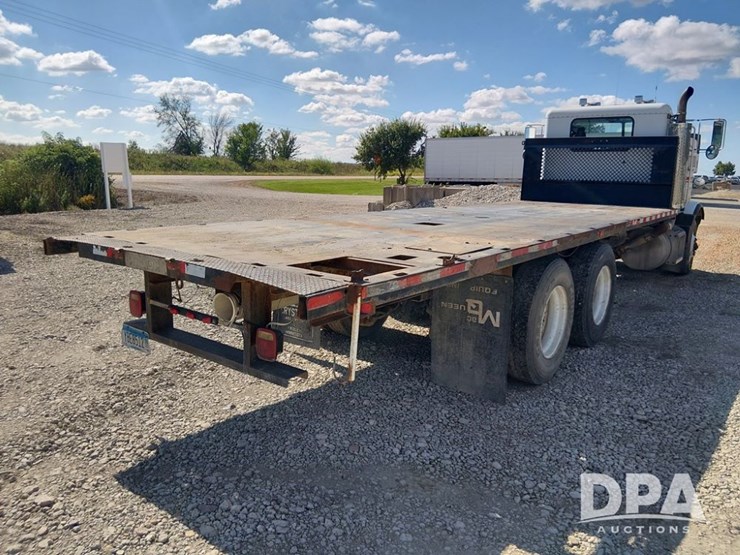 1991-peterbilt-357-image-5