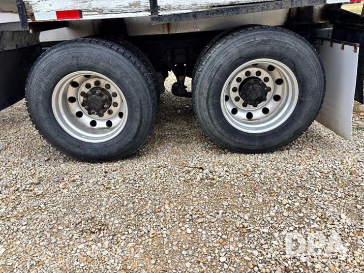 2007-ihc-9200i-liquid-nurse-truck-(gp11642,-unit-505)-image-33