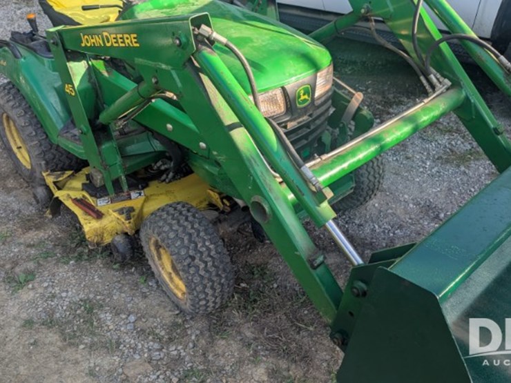 john-deere-x585-image-4