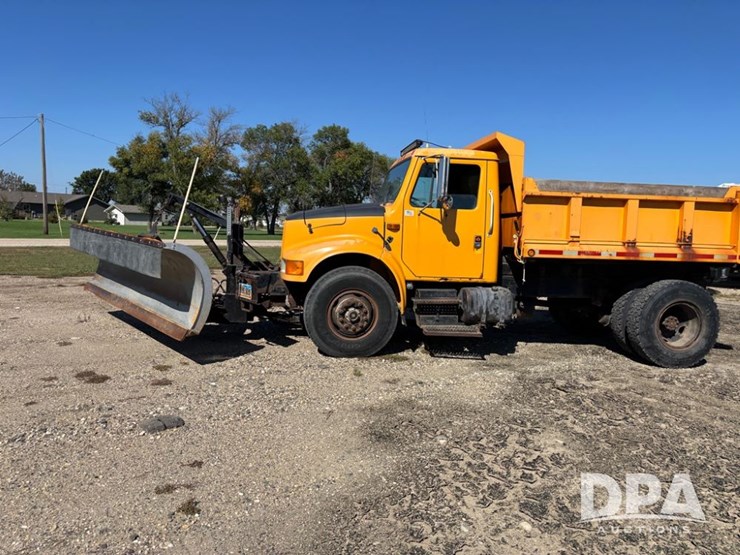 1990-international-4700-image-17