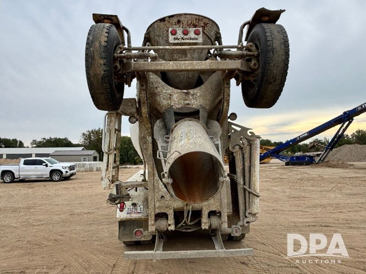 mack-granite-gu713-image-14