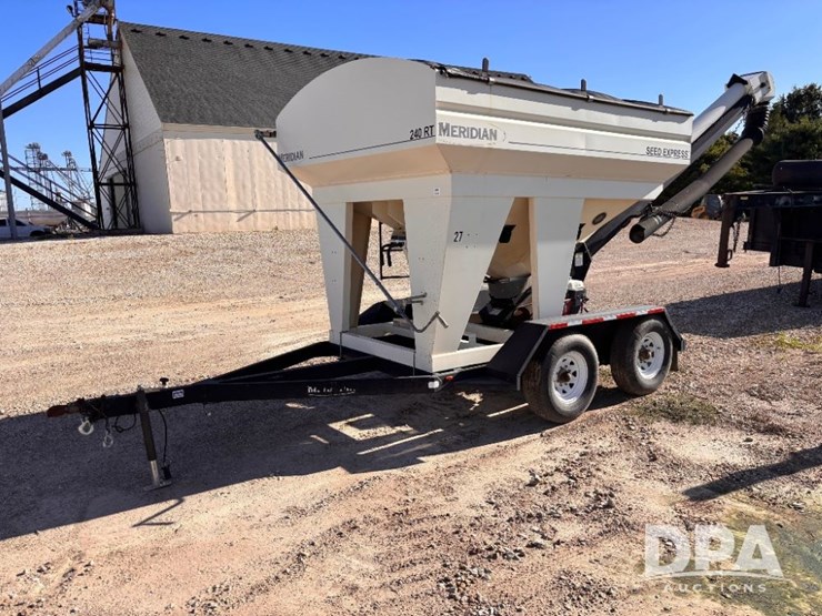 2010-meridian-240rt-image-11