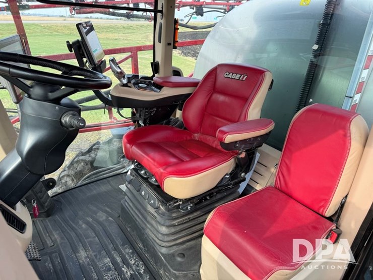 2024-case-ih-patriot-4350-image-30