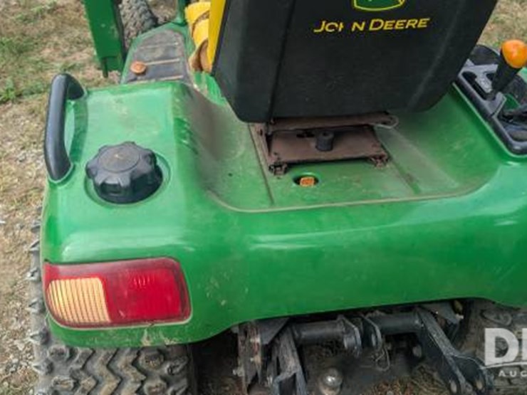 john-deere-x585-image-7