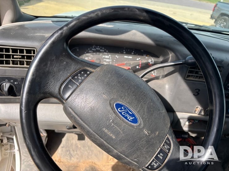 2003-ford-f350-image-35