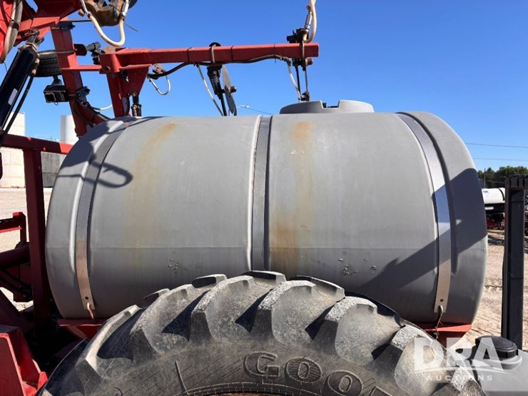 2002-case-ih-2800-image-26