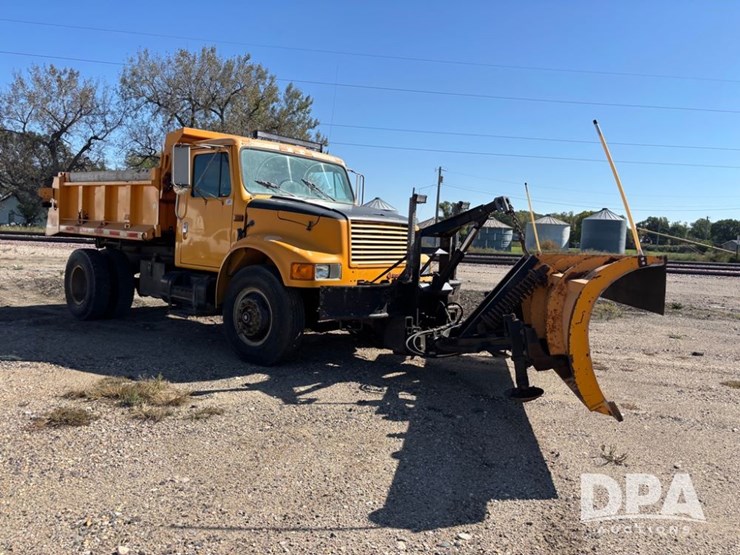 1990-international-4700-image-6