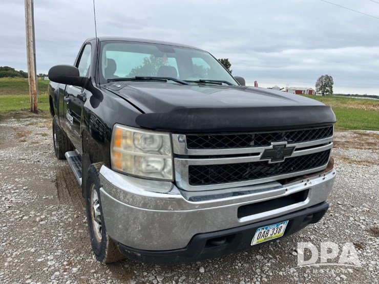 2011-chevrolet-2500hd-image-4