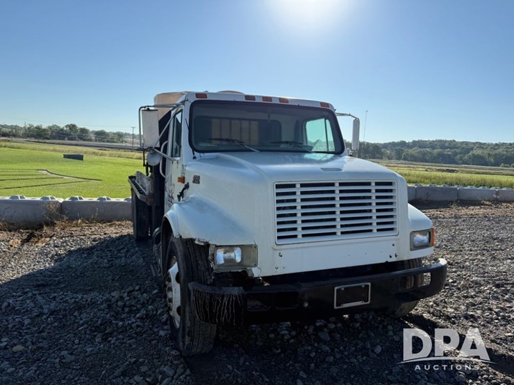 1999-international-4700-image-6