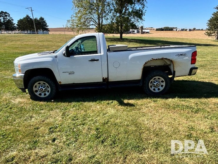 2012-chevrolet-2500hd-image-11