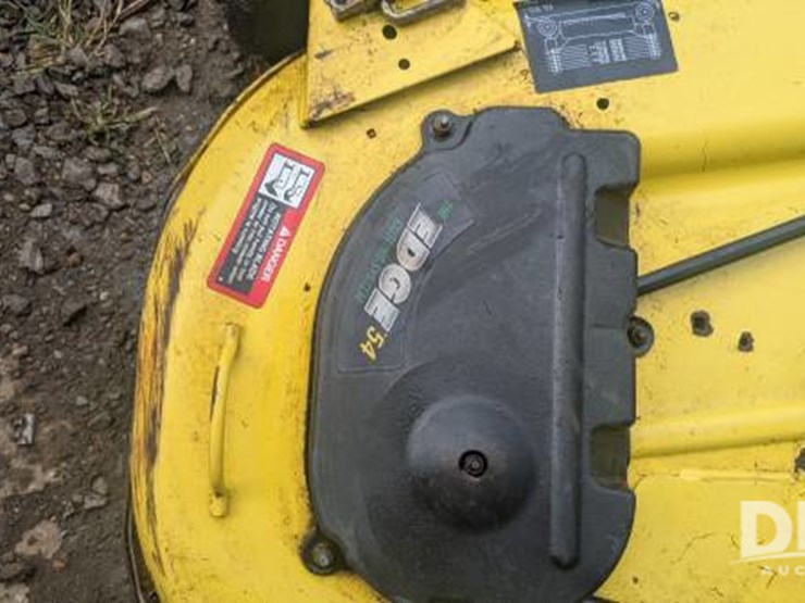 john-deere-x585-image-19