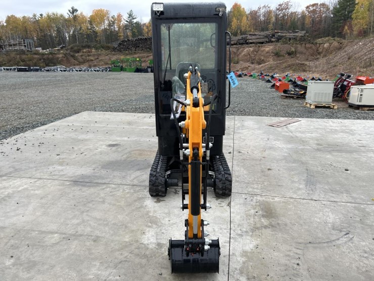 #6459-•-unused-future-ft13c-mini-excavator-image-8