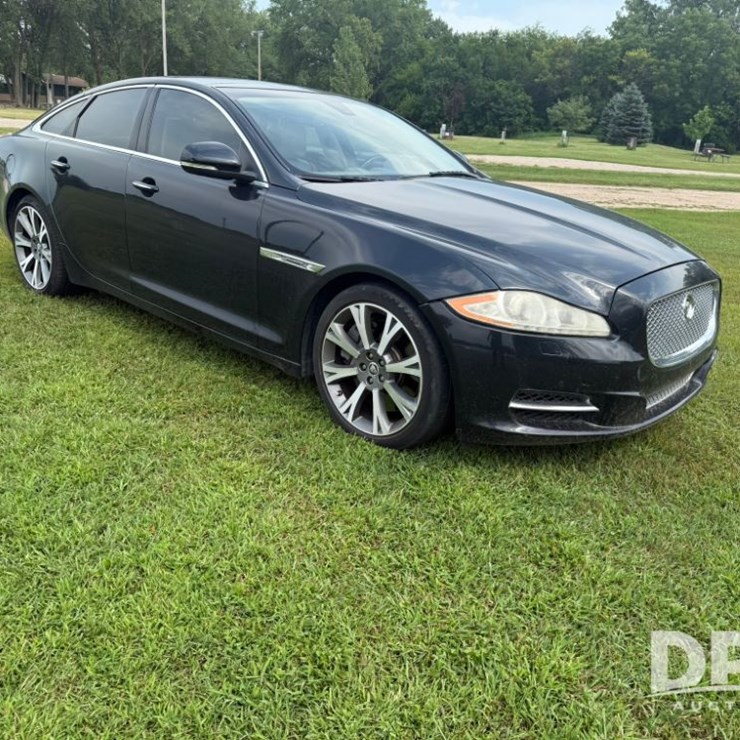 2012 Jaguar XJ Sedan (LLD1443)