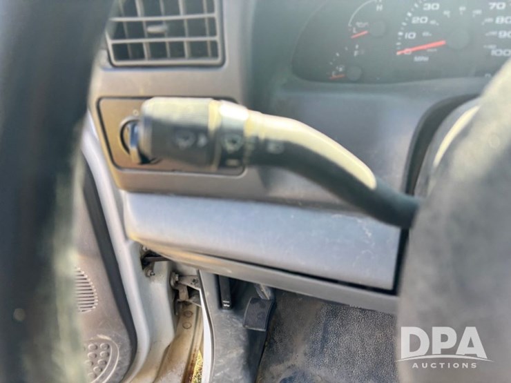 2003-ford-f450-xl-image-61