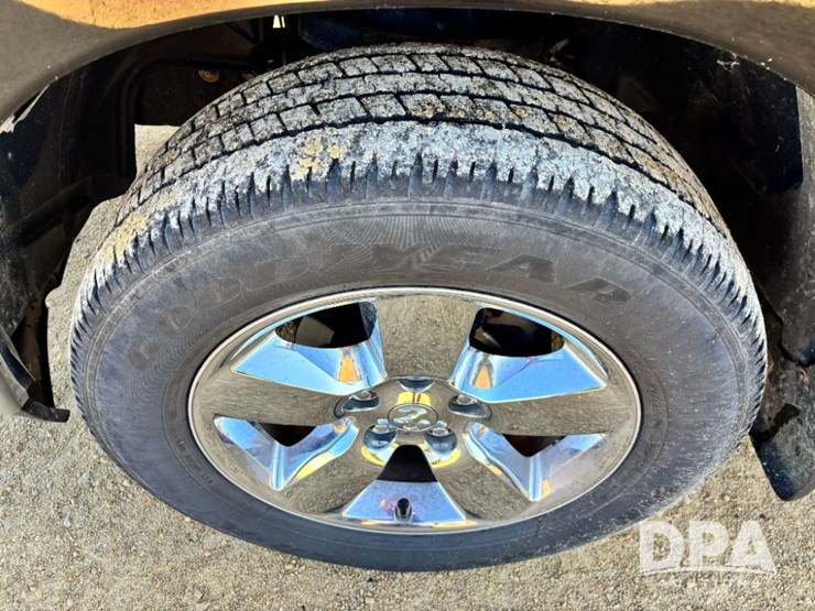 2019-dodge-ram-1500-image-21