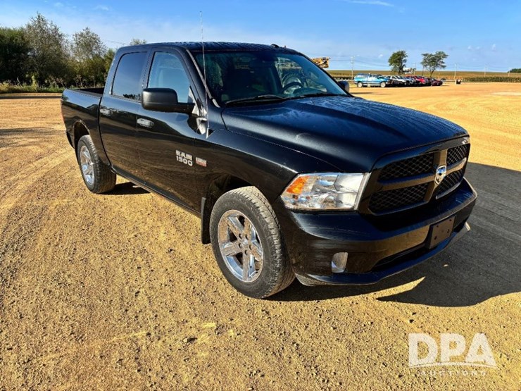 2016-dodge-ram-1500-image-1