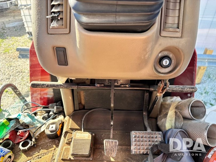 2015-case-ih-patriot-4440-image-111